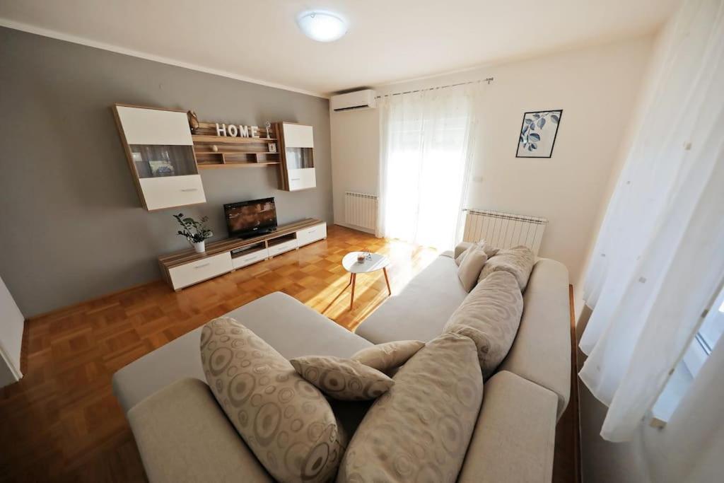 Luxury Apartment Petra With Private Pool Zadar Buitenkant foto