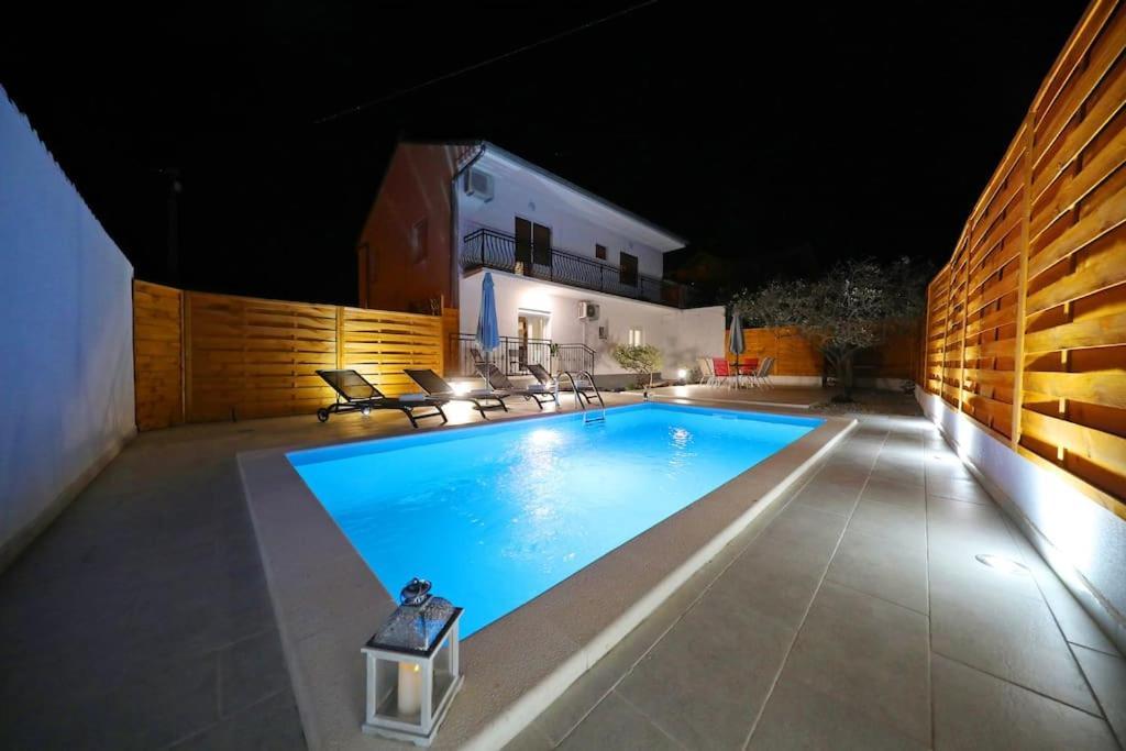 Luxury Apartment Petra With Private Pool Zadar Buitenkant foto