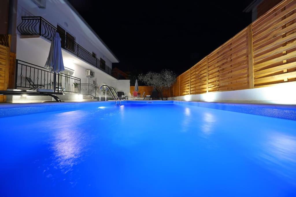 Luxury Apartment Petra With Private Pool Zadar Buitenkant foto